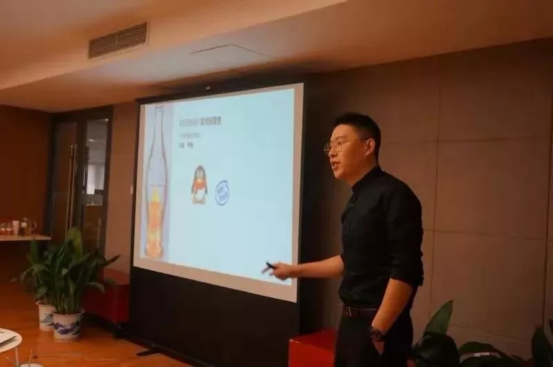 1568683698924423.jpeg 640.webp (1).jpg